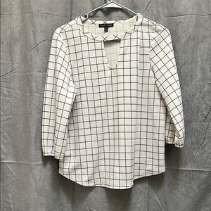 Women's White Grid Pattern Top